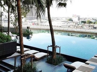 The Parkland Grand Taksin