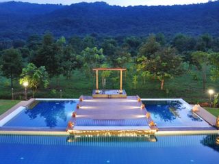 Hillside Country Home Golf & Resort