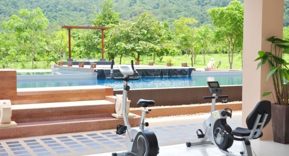 Hillside Country Home Golf & Resort