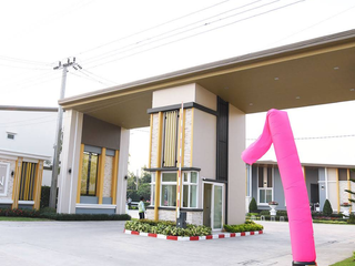 Golden Town Chalermprakiat – Suanluang