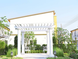 Golden Town Chalermprakiat – Suanluang