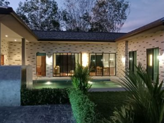 Poom Villa