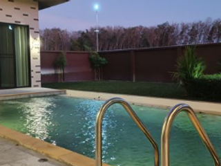 Poom Villa