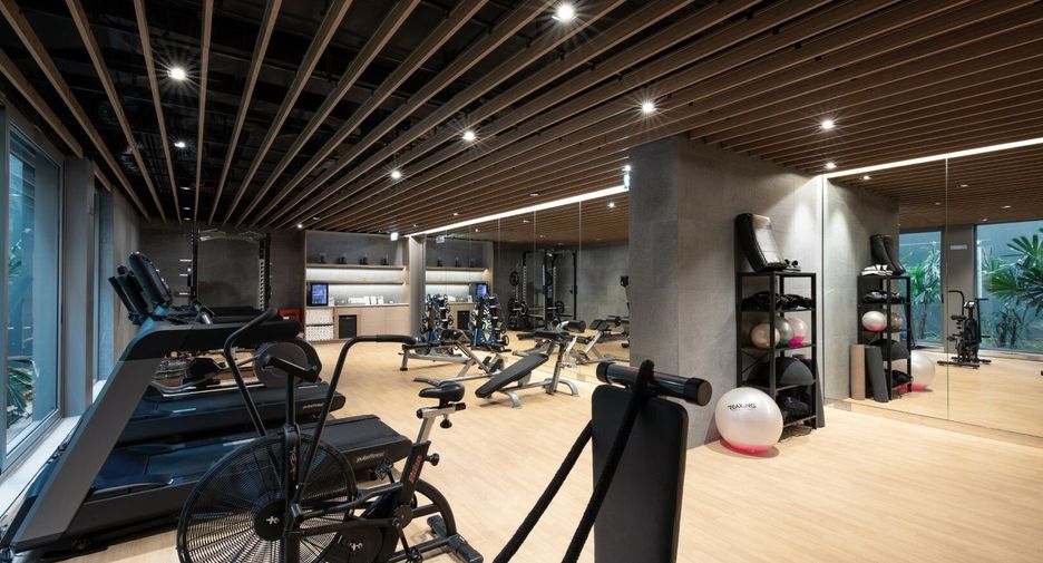 Twinpalms Residences by Montazure