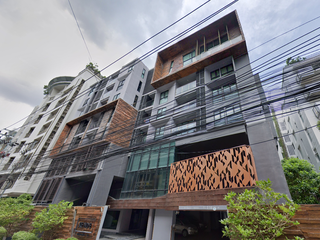 Rende Sukhumvit 23