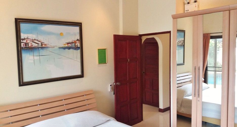 Maison au Bord de l'Eau, Pattaya
