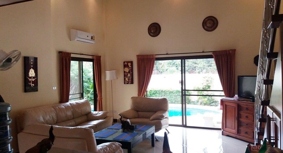 Maison au Bord de l'Eau, Pattaya