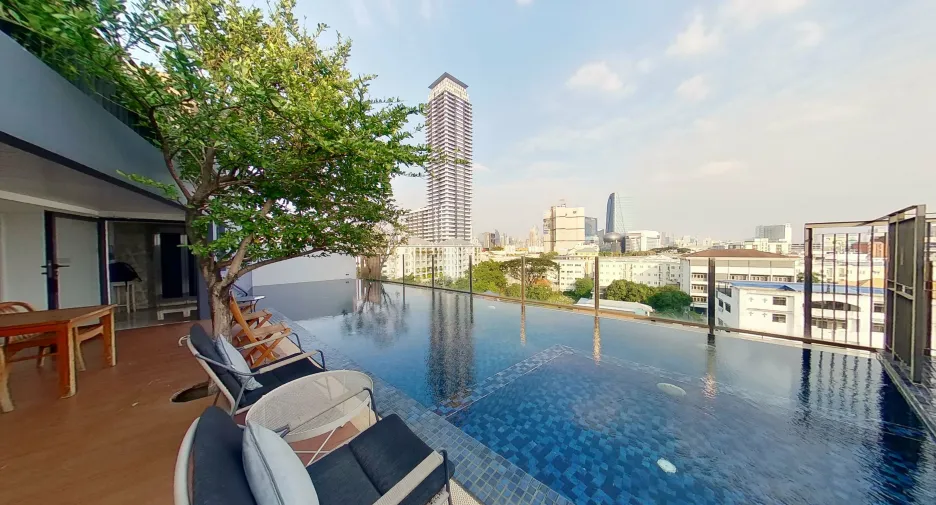 Suwansawat Condo