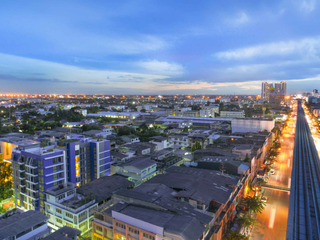 Bangkok Feliz Bangkae Station