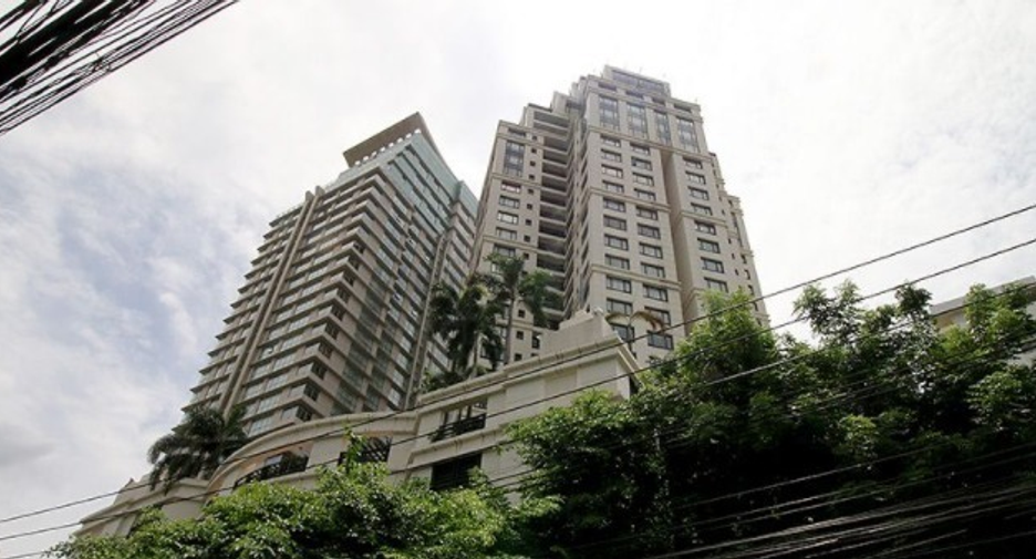 Baan Piya Sathorn