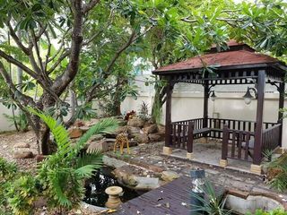Ladawan Sukhumvit 103