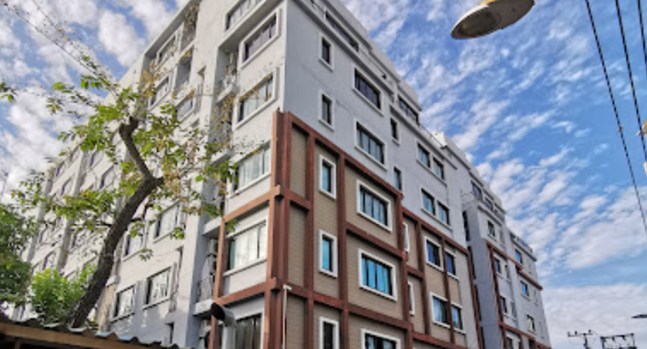 B Loft Sukhumvit 115