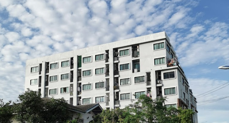 B Loft Sukhumvit 115