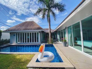Mahogany Pool Villa