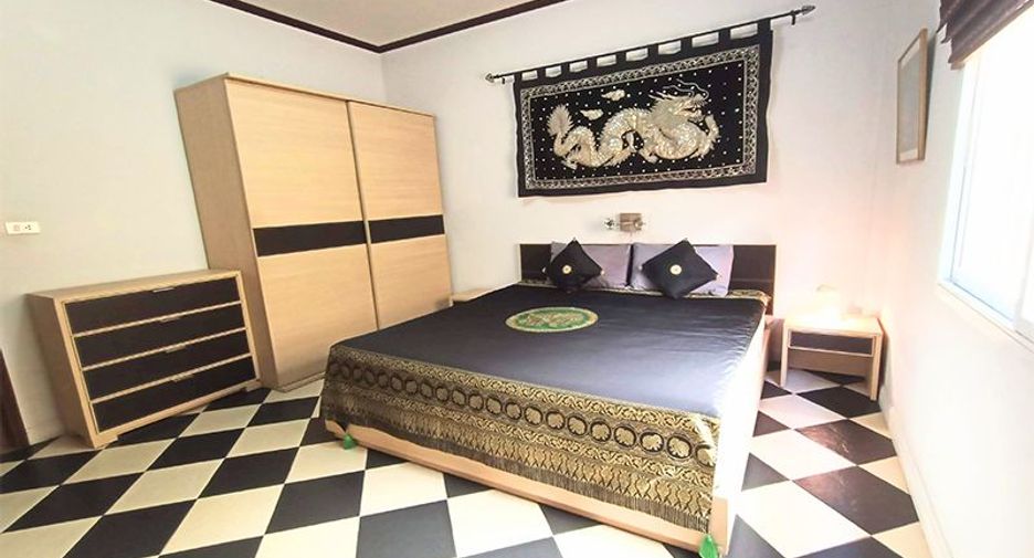 Dusit Land and House 8