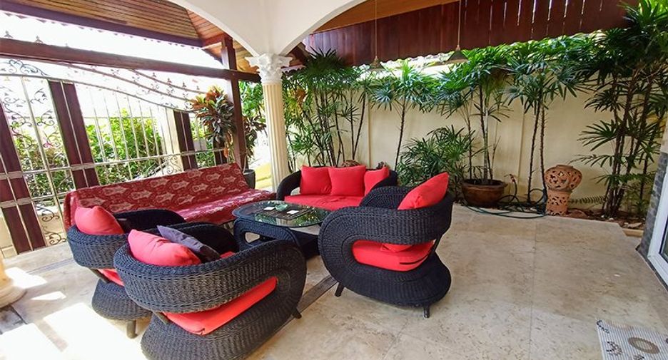 Dusit Land and House 8