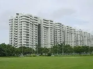 Novel Condominium