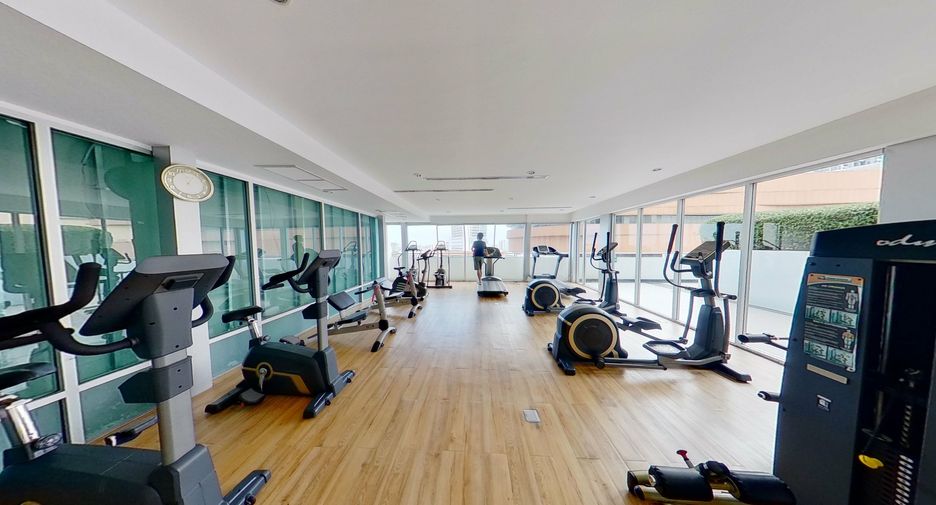 Nusasiri Grand