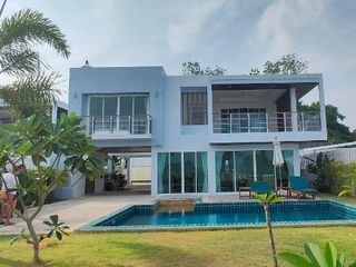 Chana Pool Villa
