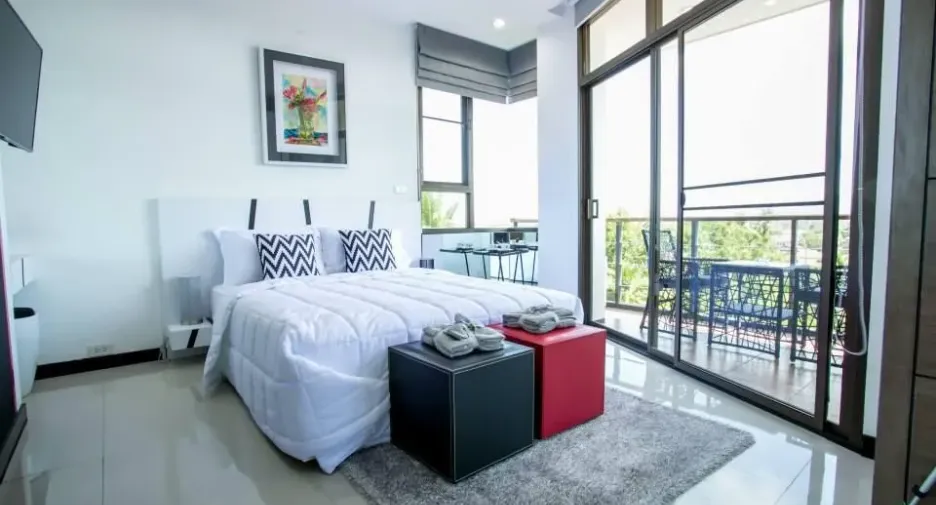 Nai Harn Beach‎ Condominium