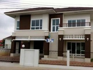 หมู่บ้านโฮมการ์เด้นวิลล์ โครงการสุรนารายณ์