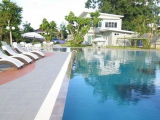 ธนาพรรีสอร์ท