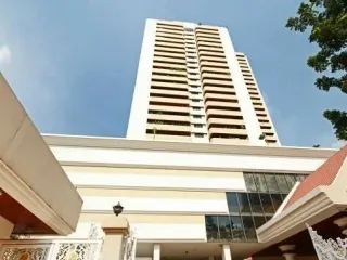 Oriental Towers