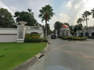 Ladawan Puttamonton Sai 2