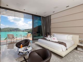 Cliff Top Residence