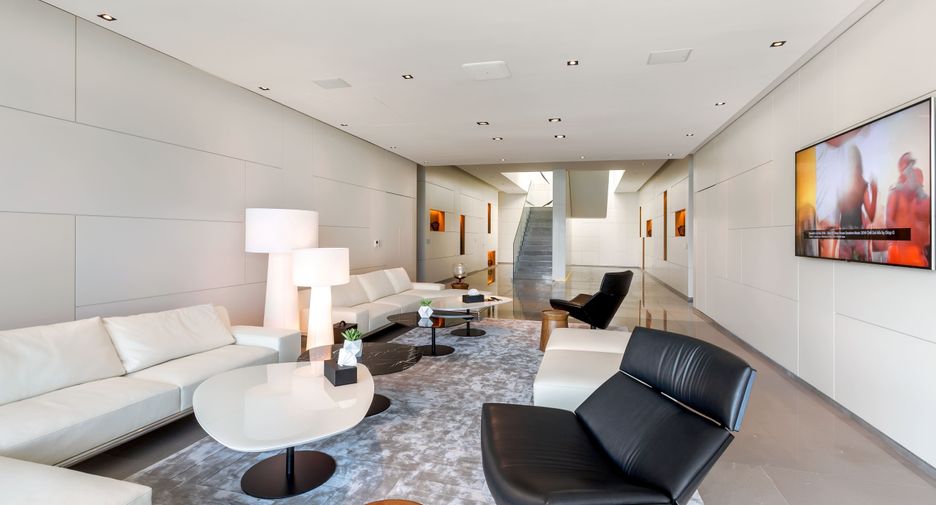 Cliff Top Residence
