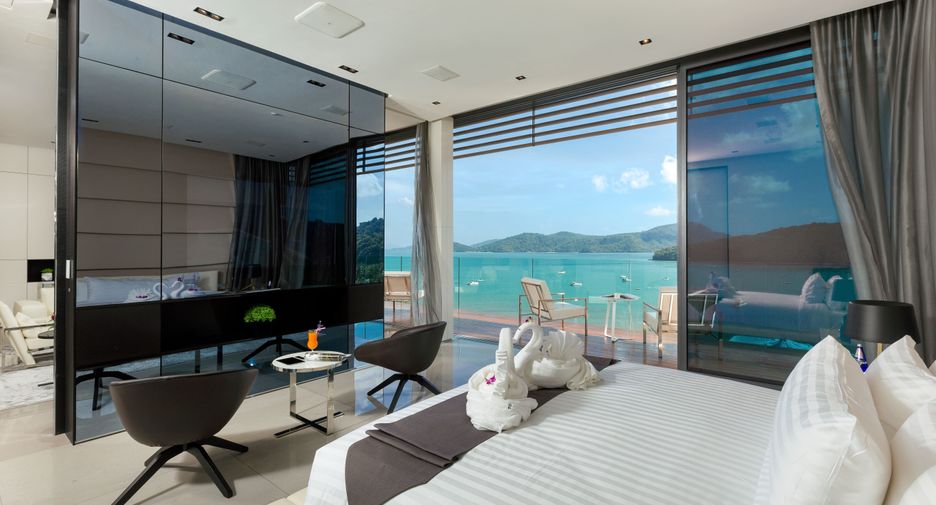 Cliff Top Residence