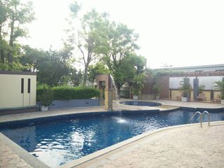 Rasa Parklane Watcharapol