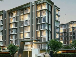 Fifth Avenue Campus Condo