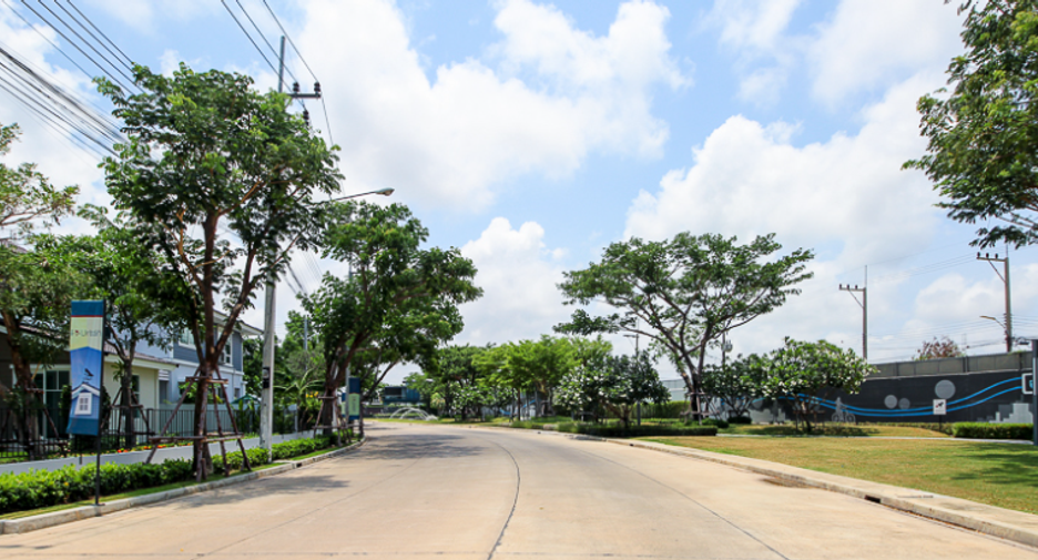Baan Phuek Lada Mahachai