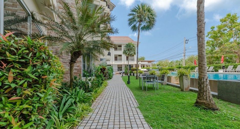 Sunrise Beach Resort and Residence
