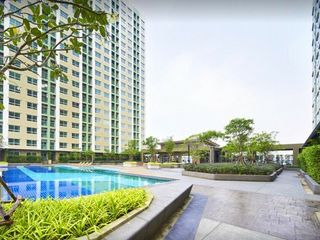 伦披尼维拉纳空因河景