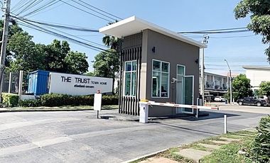 The Trust Townhome Srinakarin-Praksa