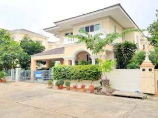 Baan Crystal Townhome