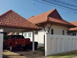 เอดี เฮ้าส์