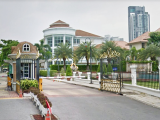 Baan Klang Krung Sathon-Narathiwas