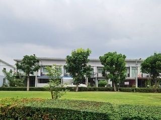เมท ทาวน์ ปทุม-ติวานนท์