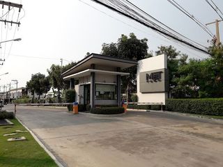 เมท ทาวน์ ปทุม-ติวานนท์