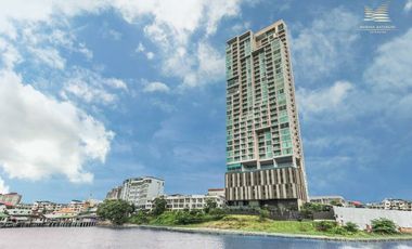 Marina Bayfront Sriracha