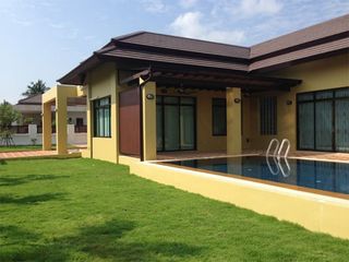 Grand Garden Home