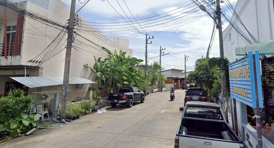 Baan Poonsup Naborn