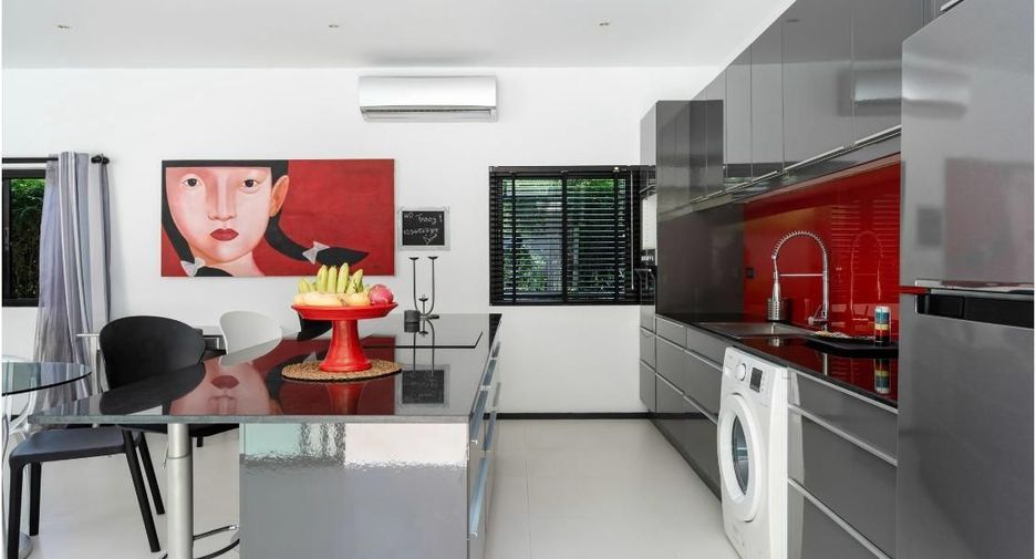 Tracy Residence