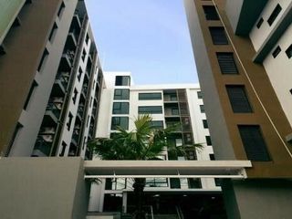 Library House Suksawat – Pracha Uthit