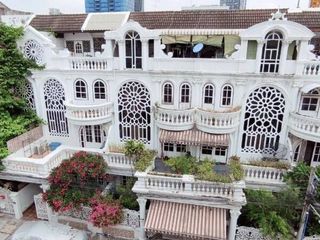 Ekkamai Villas