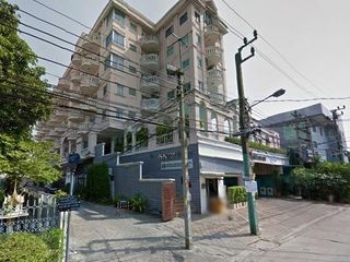Pensiri Place