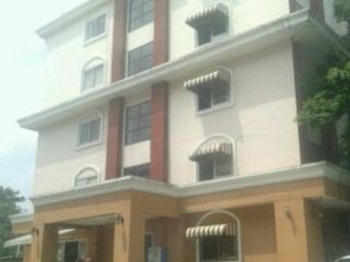 Pruksaphirom Condotel